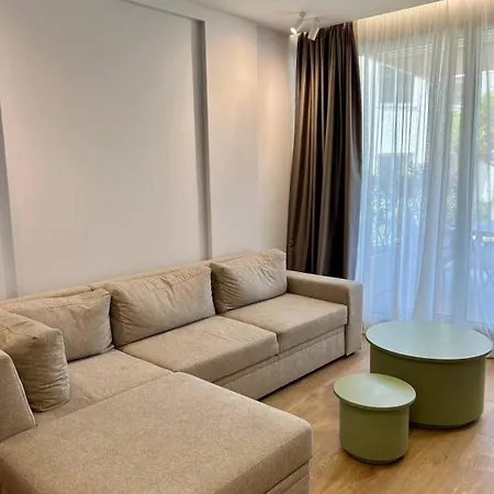 Luxury Marina Bay Apartment Vlore